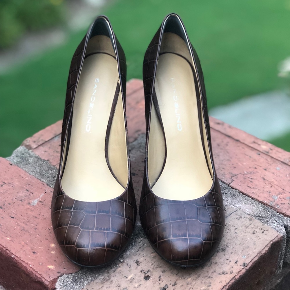 Bandolino Brown faux Crocodile pumps